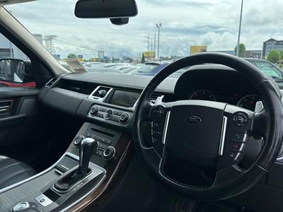 2010 Land Rover Range Rover - Thumbnail