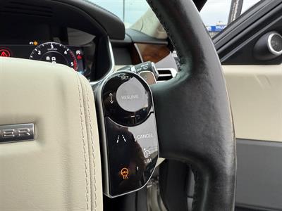 2018 Land Rover Range Rover - Thumbnail