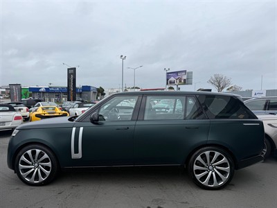 2022 Land Rover Range Rover - Thumbnail