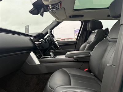 2022 Land Rover Range Rover - Thumbnail