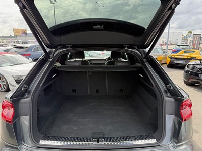 2019 Audi Q8 - Thumbnail