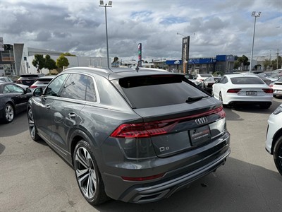 2019 Audi Q8 - Thumbnail