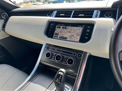 2014 Land Rover Range Rover - Thumbnail