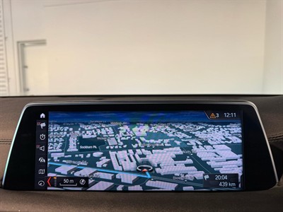 2017 BMW 740e - Thumbnail