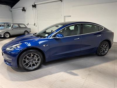 2019 Tesla Model 3 - Thumbnail