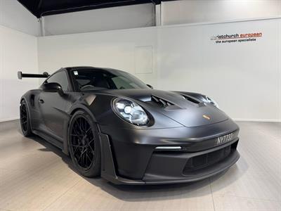 2024 Porsche 911 - Thumbnail
