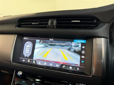2016 Jaguar XF - Thumbnail