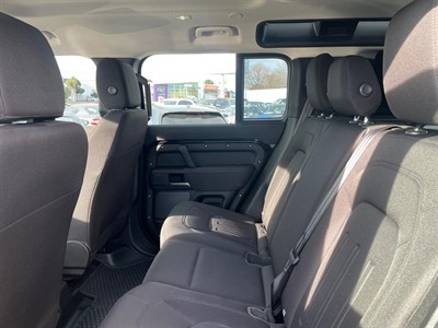 2020 Land Rover Defender - Thumbnail