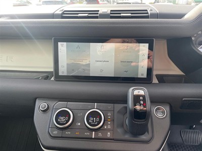 2020 Land Rover Defender - Thumbnail