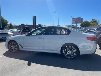 2017 BMW 540i - Thumbnail