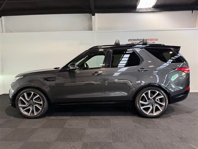 2017 Land Rover Discovery - Thumbnail