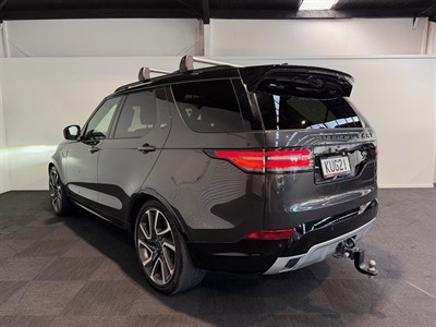 2017 Land Rover Discovery - Thumbnail