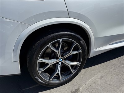 2019 BMW X5 - Thumbnail