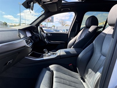 2019 BMW X5 - Thumbnail