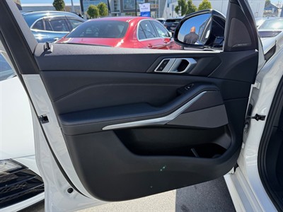 2019 BMW X5 - Thumbnail