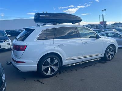 2016 Audi Q7 - Thumbnail