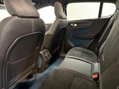 2022 Volvo C40 - Thumbnail