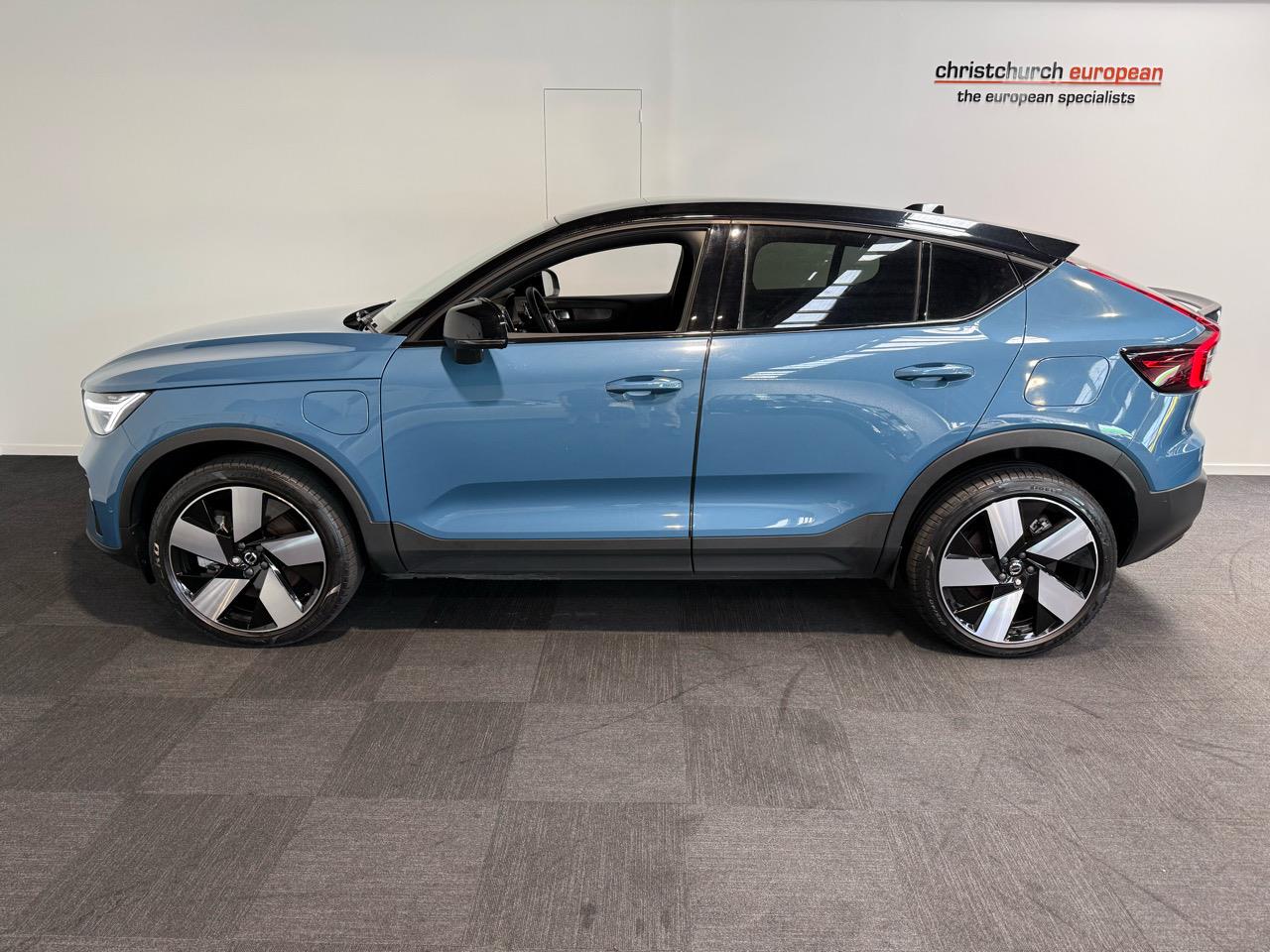 2022 Volvo C40