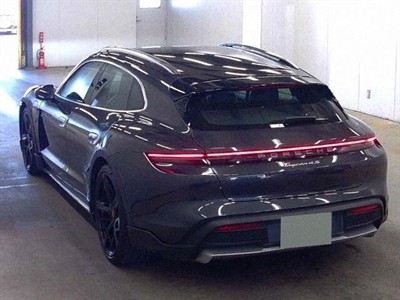 2021 Porsche Taycan - Thumbnail