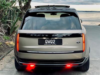 2022 Land Rover Range Rover - Thumbnail