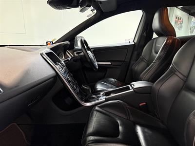 2014 Volvo XC60 - Thumbnail