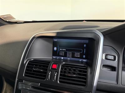 2014 Volvo XC60 - Thumbnail