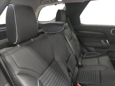 2017 Land Rover Discovery - Thumbnail