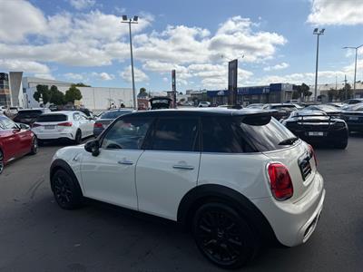 2016 Mini Cooper S - Thumbnail
