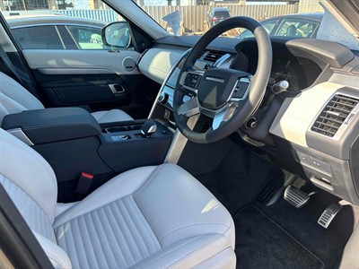 2024 Land Rover Discovery - Thumbnail