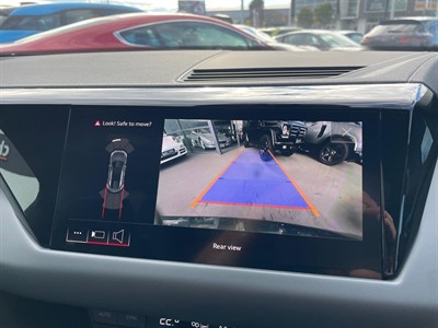 2022 Audi E-Tron - Thumbnail