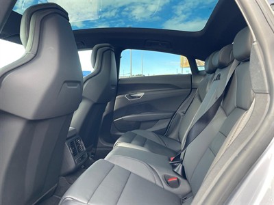 2022 Audi E-Tron - Thumbnail