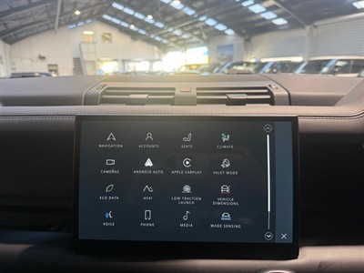 2022 Land Rover Defender - Thumbnail