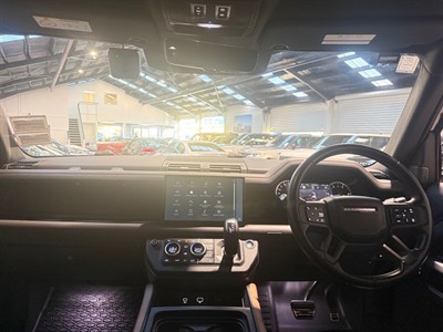 2022 Land Rover Defender - Thumbnail