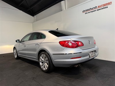 2009 Volkswagen Passat - Thumbnail