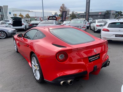 2013 Ferrari F12 - Thumbnail