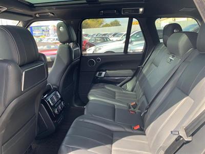 2017 Land Rover Range Rover - Thumbnail