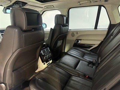 2015 Land Rover Range Rover Vogue - Thumbnail