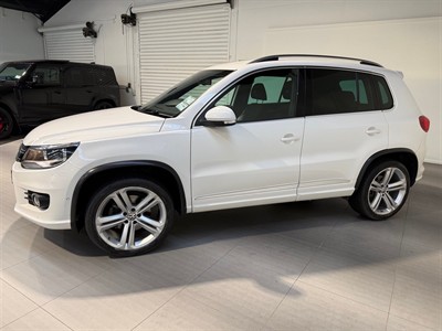 2012 Volkswagen Tiguan - Thumbnail