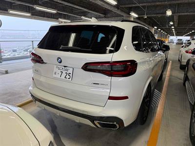 2021 BMW X5 - Thumbnail