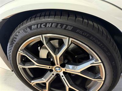 2021 BMW X5 - Thumbnail
