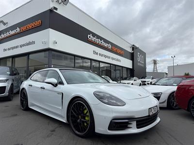 2018 Porsche Panamera - Thumbnail