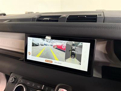 2020 Land Rover Defender - Thumbnail