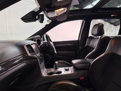 2015 Jeep Grand Cherokee - Thumbnail