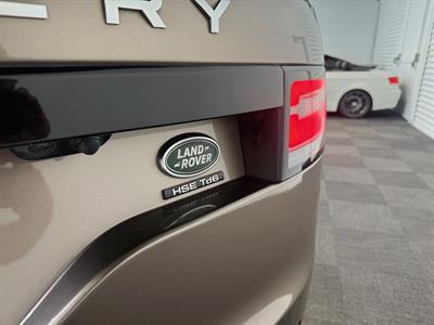 2017 Land Rover Discovery - Thumbnail