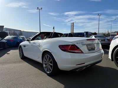 2016 Mercedes-Benz SLC - Thumbnail