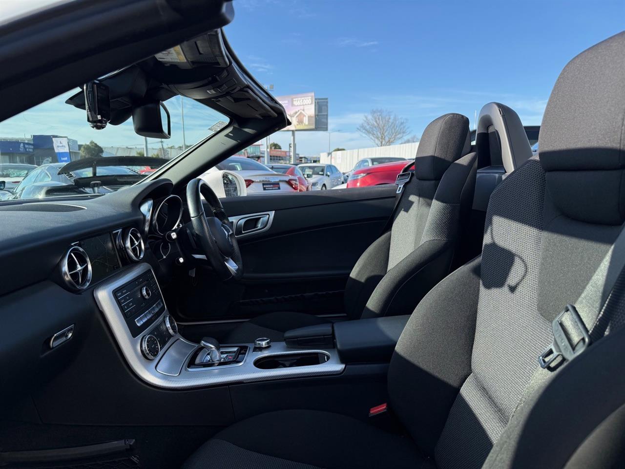 2016 Mercedes-Benz SLC