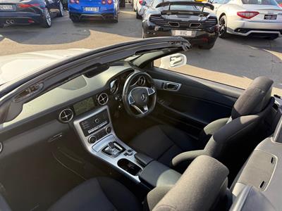 2016 Mercedes-Benz SLC - Thumbnail