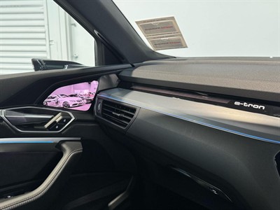 2022 Audi E-Tron - Thumbnail
