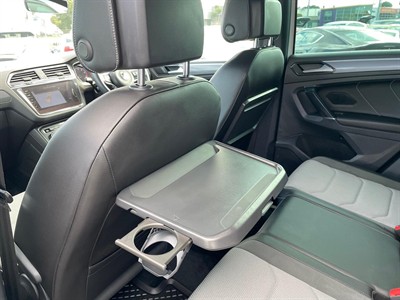 2018 Volkswagen Tiguan - Thumbnail