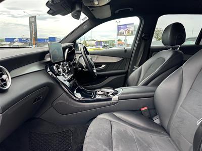 2016 Mercedes-Benz GLC 250 - Thumbnail